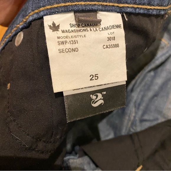 Second Yoga Jeans Chloe Straight Leg Classic-Rise in Size 25 - Picture 9 of 15